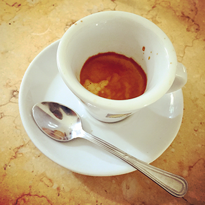 Eine Tasse Espresso